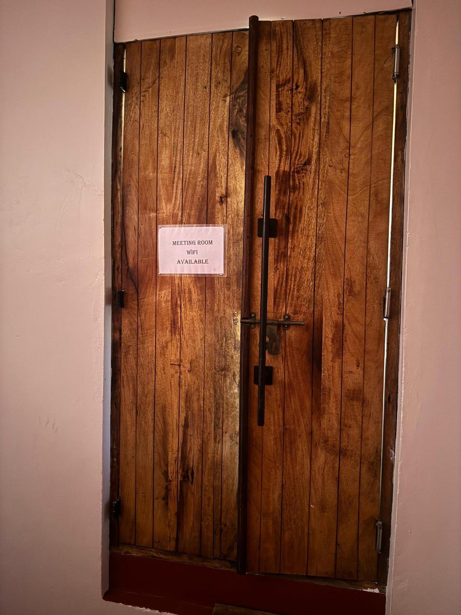 Arusha Backpackers Hotel Dış mekan fotoğraf